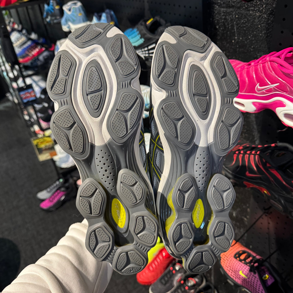 Asics Gel Kinetic Fluent 'Glacier Grey Lime' (Brand New)