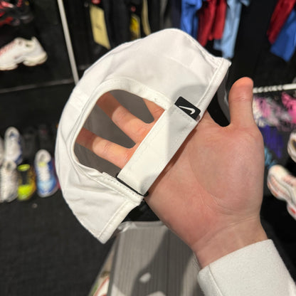 Nike Dri-FIT Club Featherlight Cap 'White Black' (Second hand)