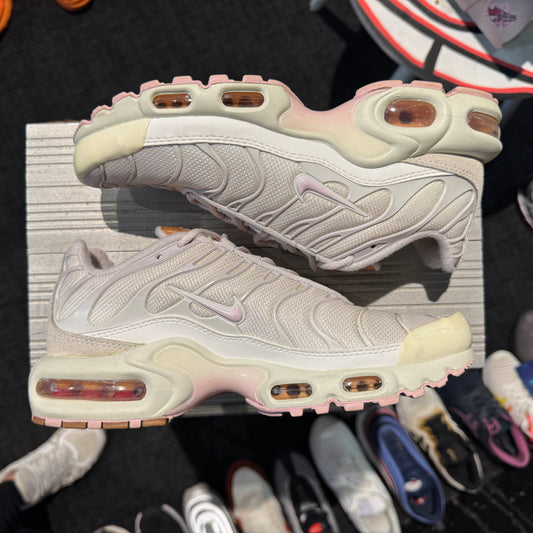 Nike Air Max Plus TN 'Pale Pink' (Second hand)