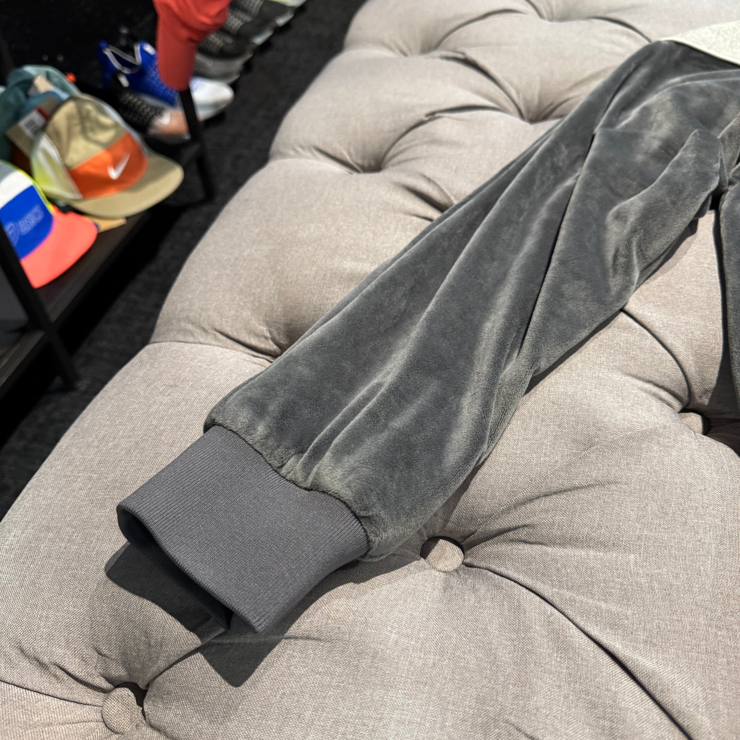 Geedup Script Fleece/Velvet Zip-Up Jacket 'Grey' (Second hand)
