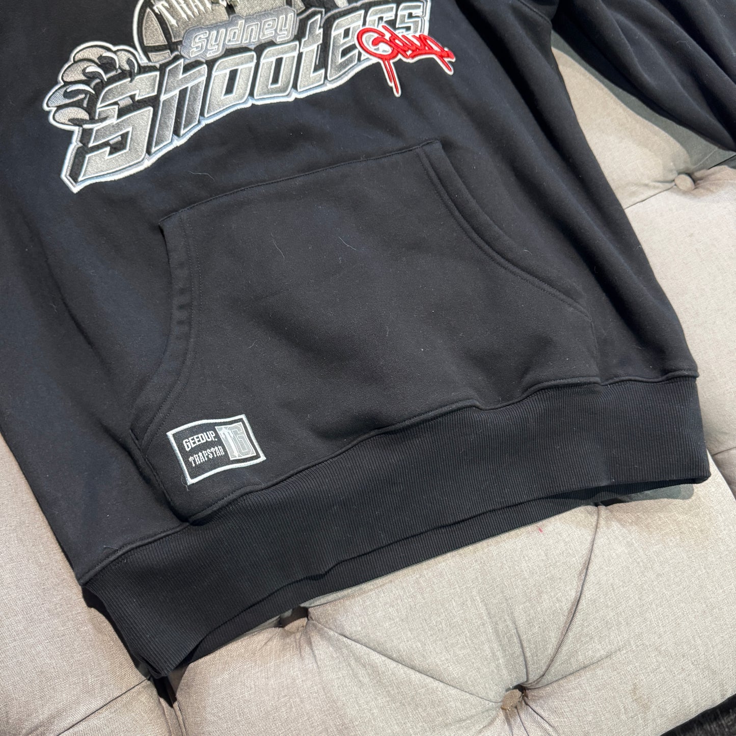 Geedup X Trapstar Sydney Shooters Hoodie 'Black' (Second hand)