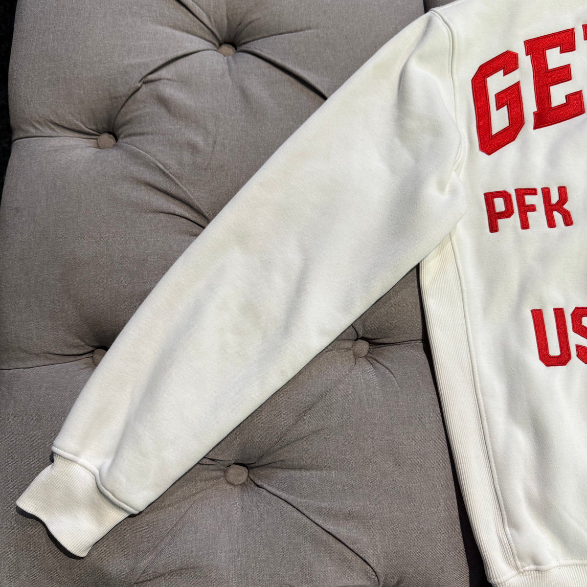 Geedup Strong-Arm Dept Crewneck 'White Red' (Second hand)