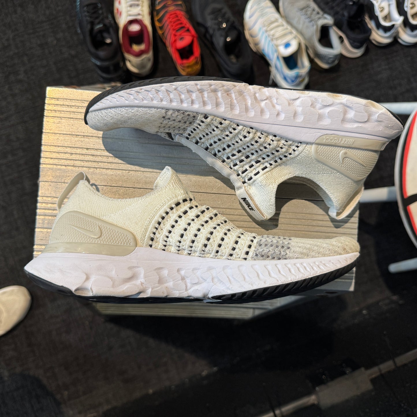 Nike React Phantom Run 2 'Cream White Black' (Second hand)