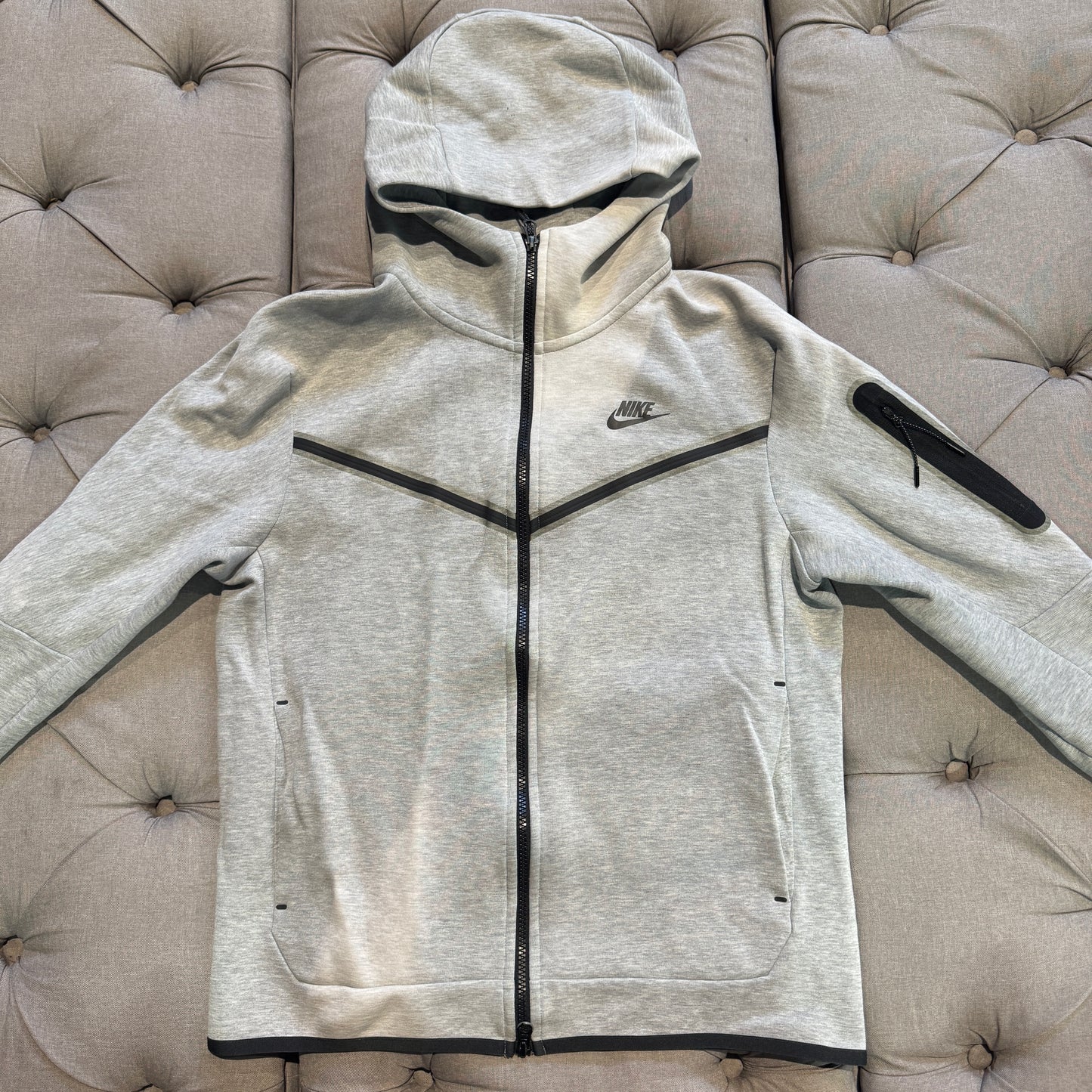 Nike Tech Fleece Jacket 'Grey' (Second hand)