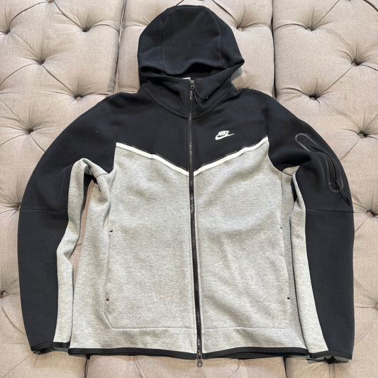 Nike Tech Fleece Hoodie Grey Black (Second hand)