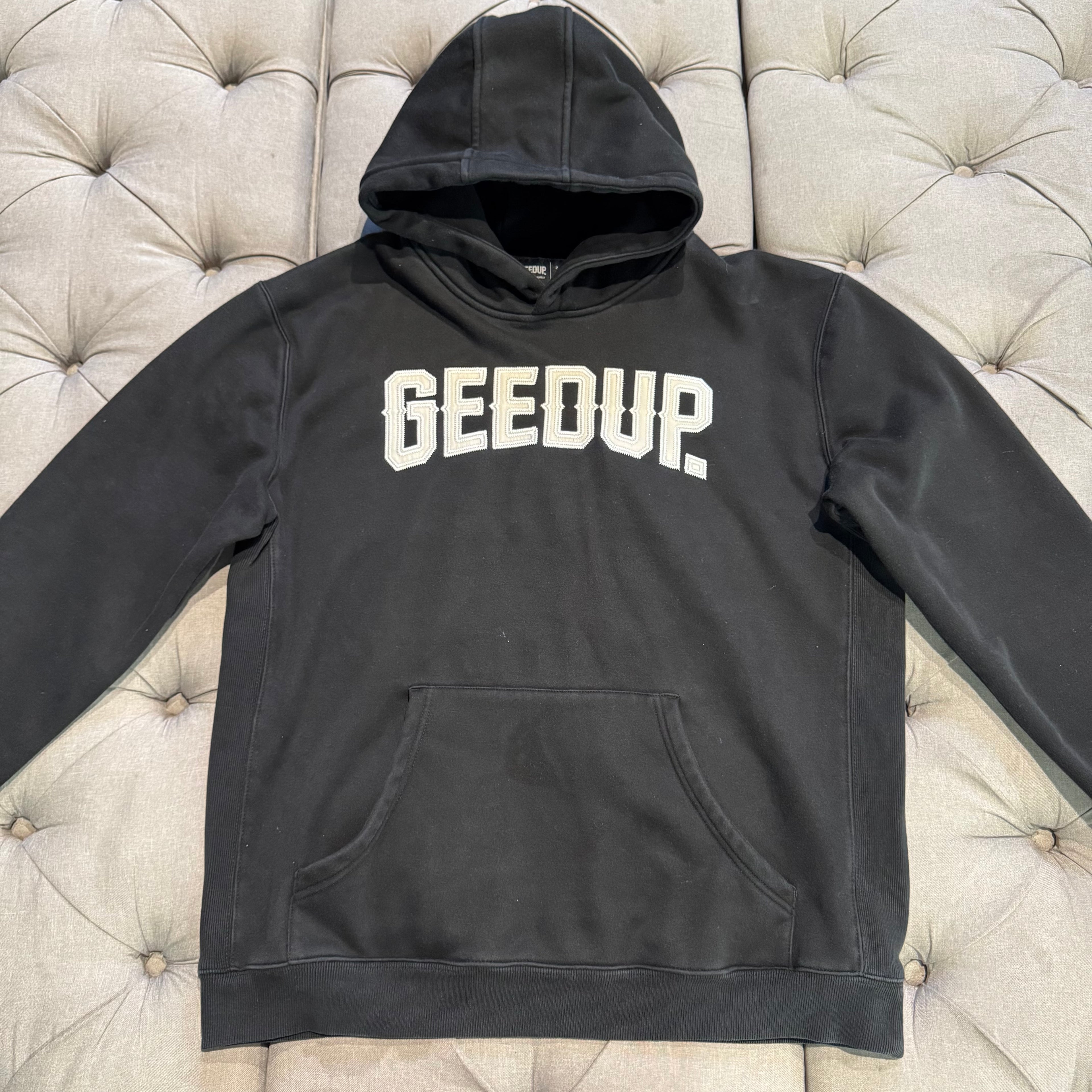 Geedup Cities Hoodie 'Black' (Second hand)