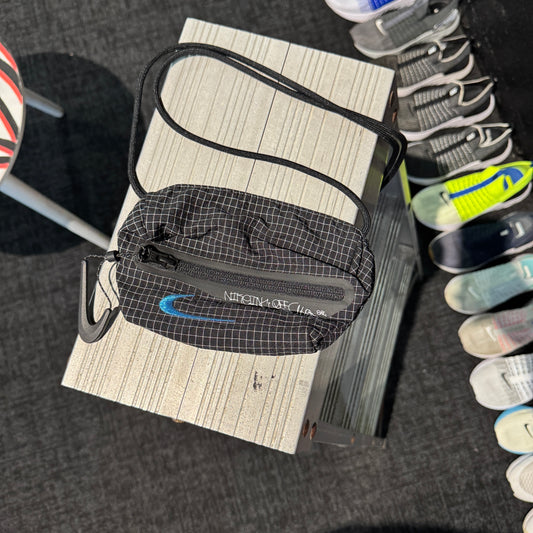 OFF-WHITE x Nike 90s Satchel 'Black Blue' (Second Hand)