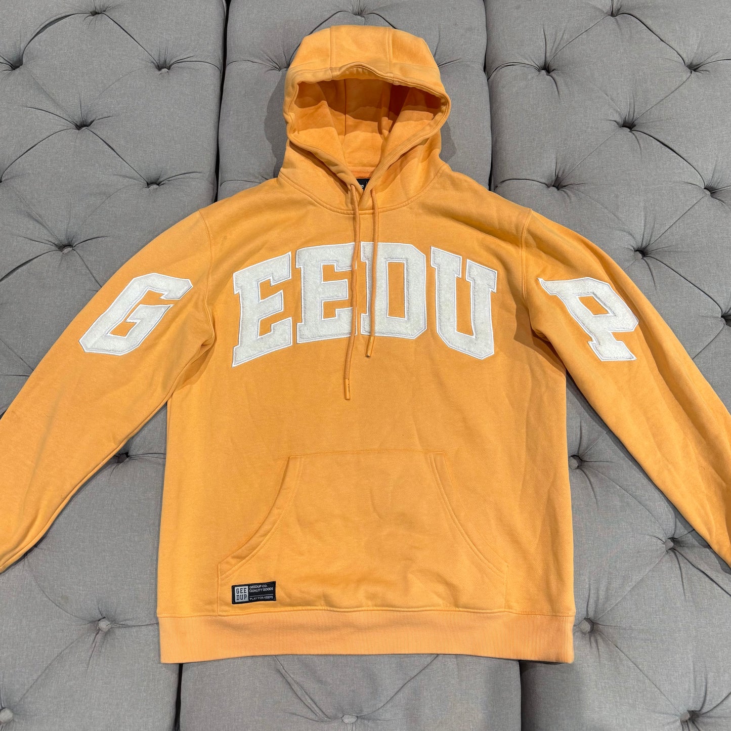 Geedup Team Logo Hoodie 'Peach' (Second hand)