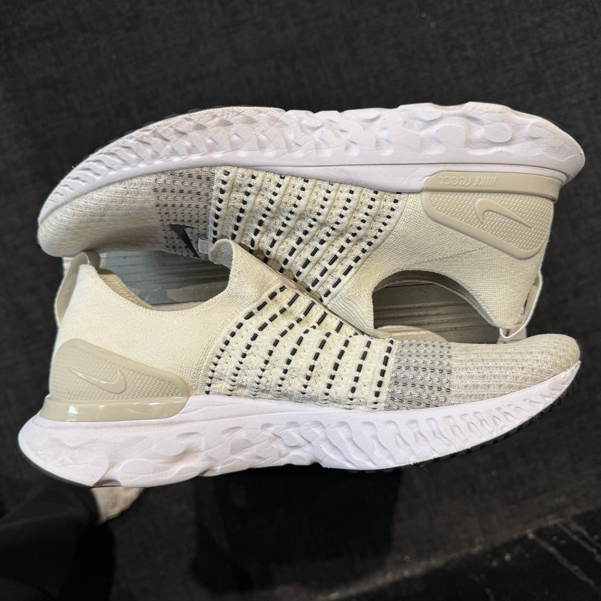 Nike React Phantom Run Flyknit 2 'Bone Cream' (Second hand)