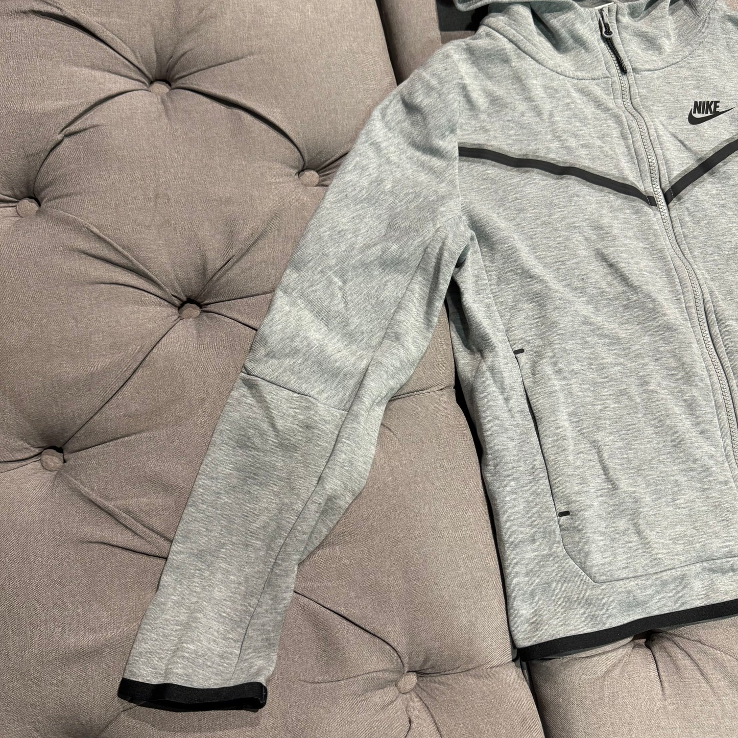 Nike Tech Fleece Jacket 'Grey' (Second hand)