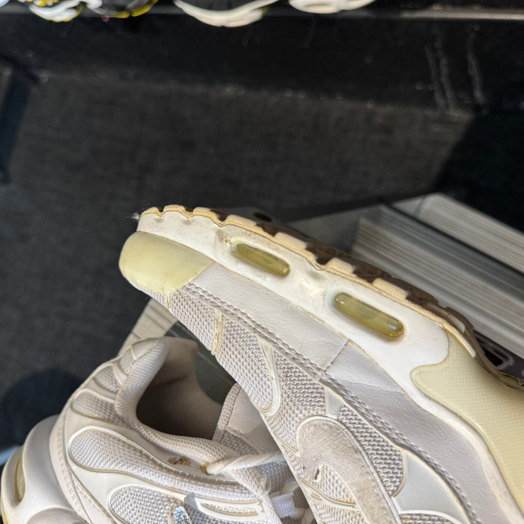 Nike Air Max Plus TN 'Triple White Casper White Removeable Swoosh' (Second hand)