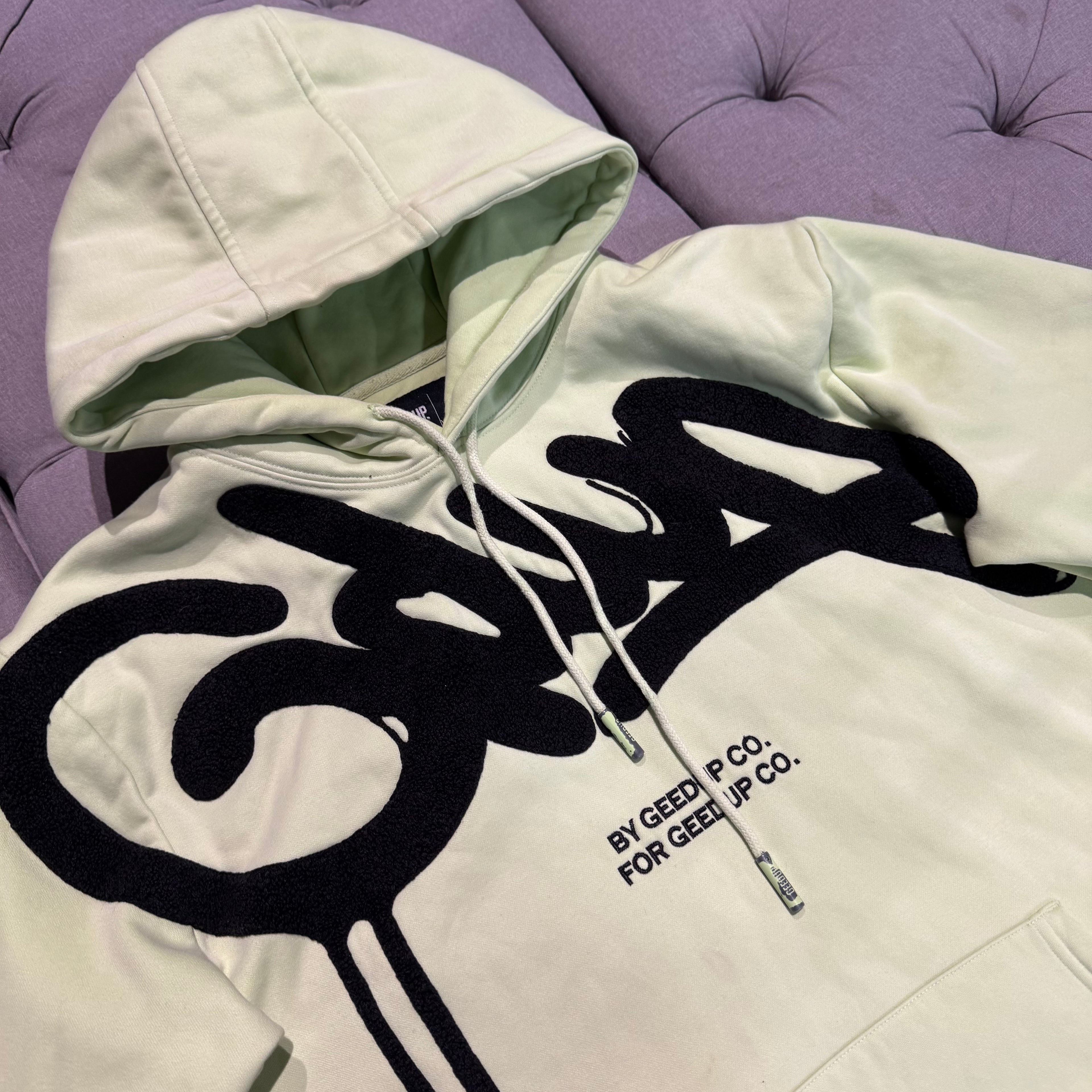 Geedup Handstyle Hoodie 'Pastel Green Black' (Second hand)