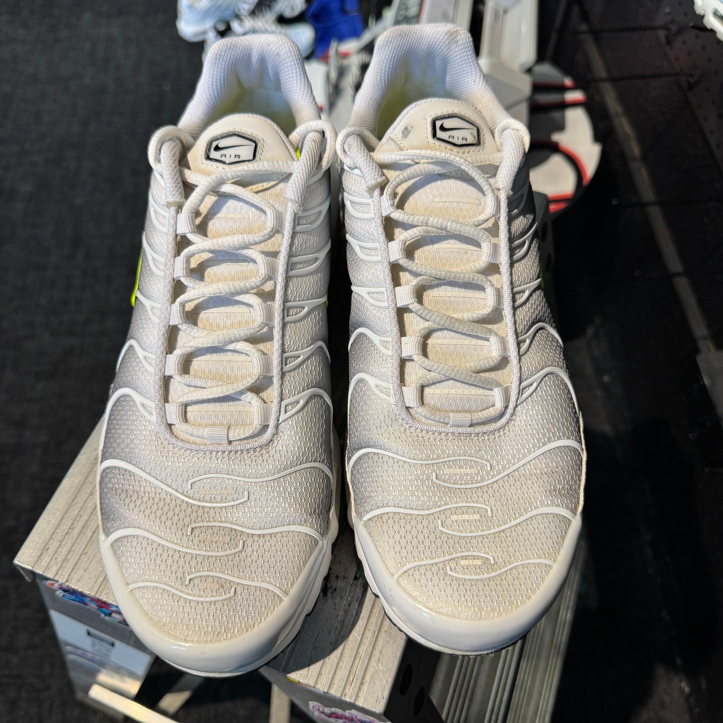 Nike Air Max Plus TN 'White Volt Black' (Second hand)