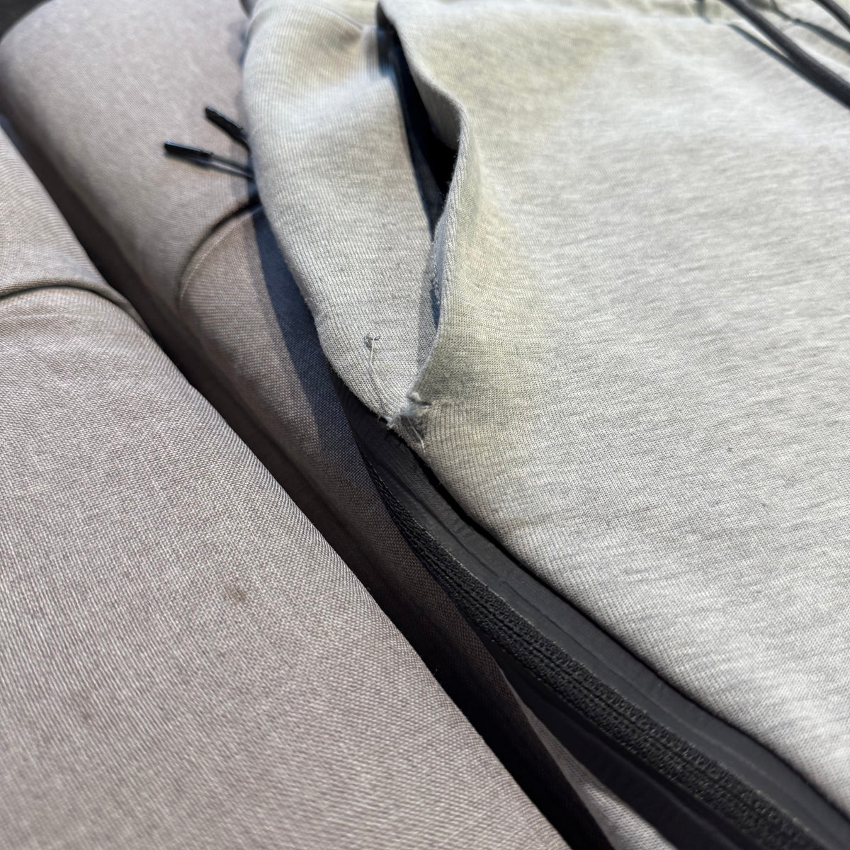 Nike Tech Fleece Pants 'Grey' (Second hand)