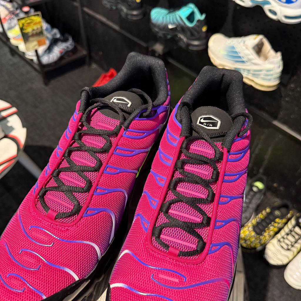Nike Air Max Plus TN 'Fireberry' (Brand New)