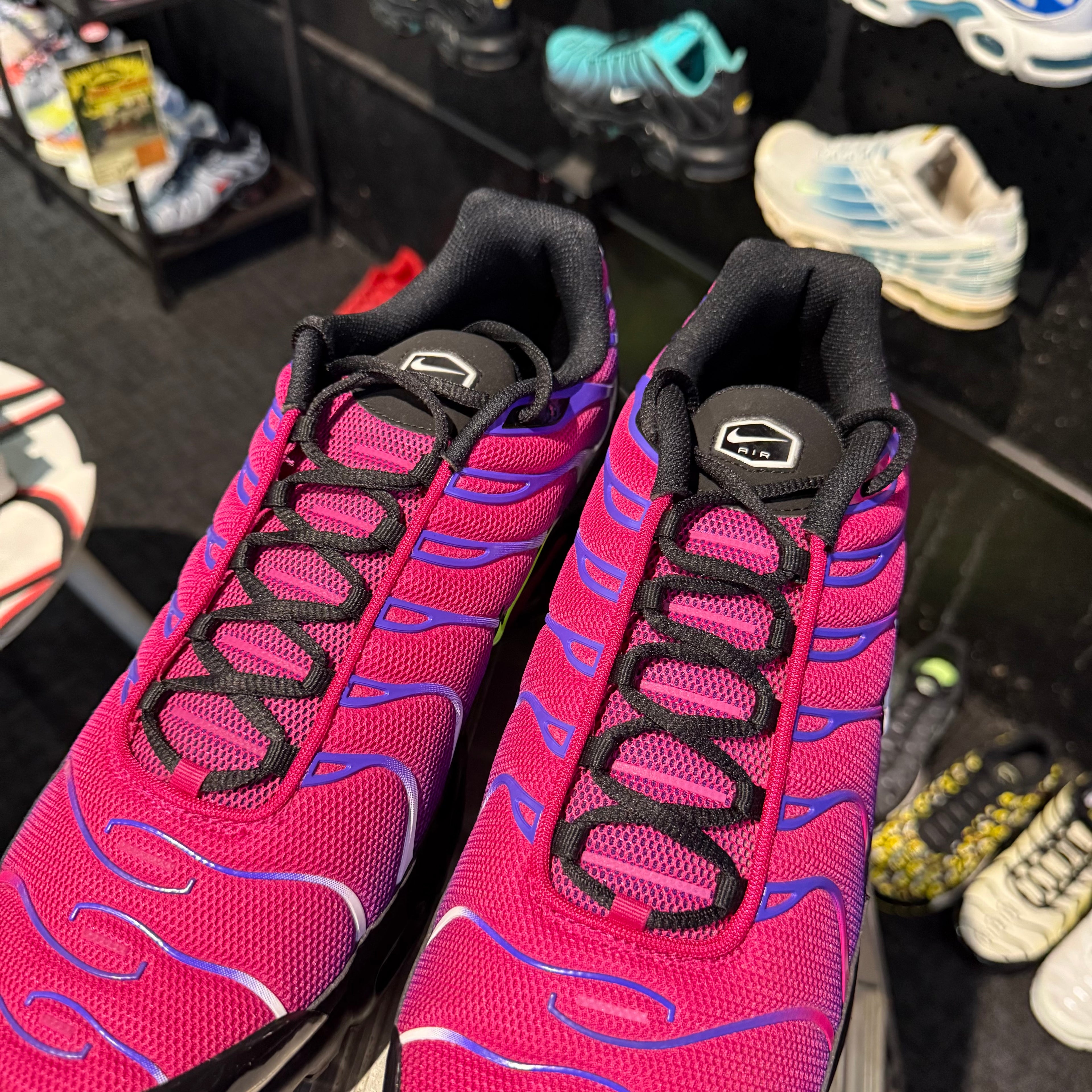 Nike Air Max Plus TN 'Fireberry' (Brand New)