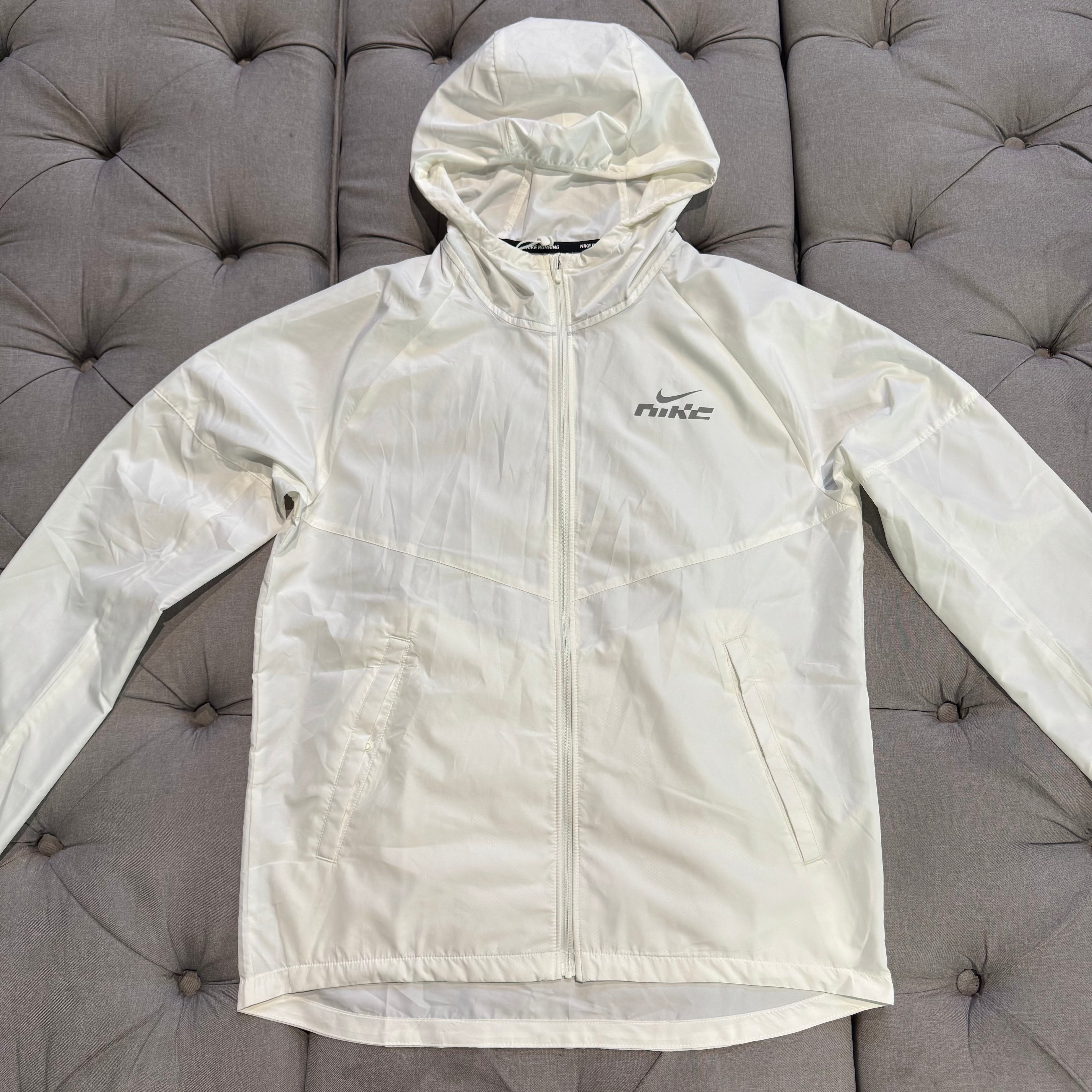 Nike Miller Flash Water Repellent Running Jacket 'White' (Second hand)