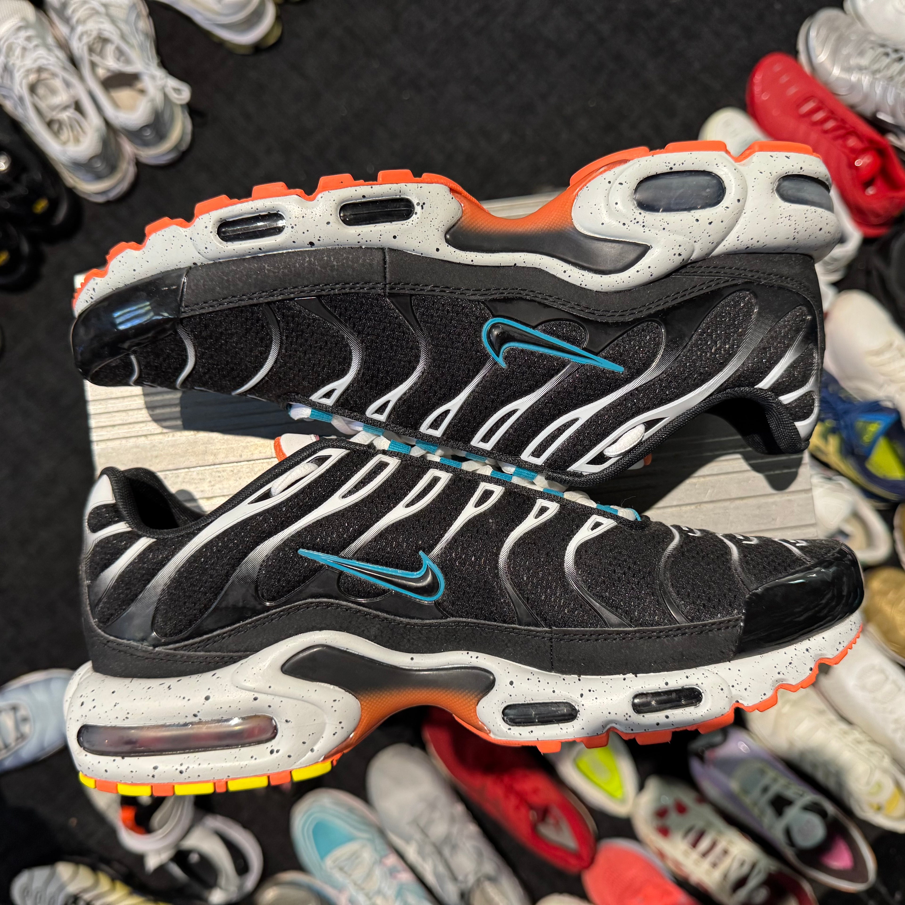 Nike Air Max Plus TN 'Black Turf Orange' (Brand New)