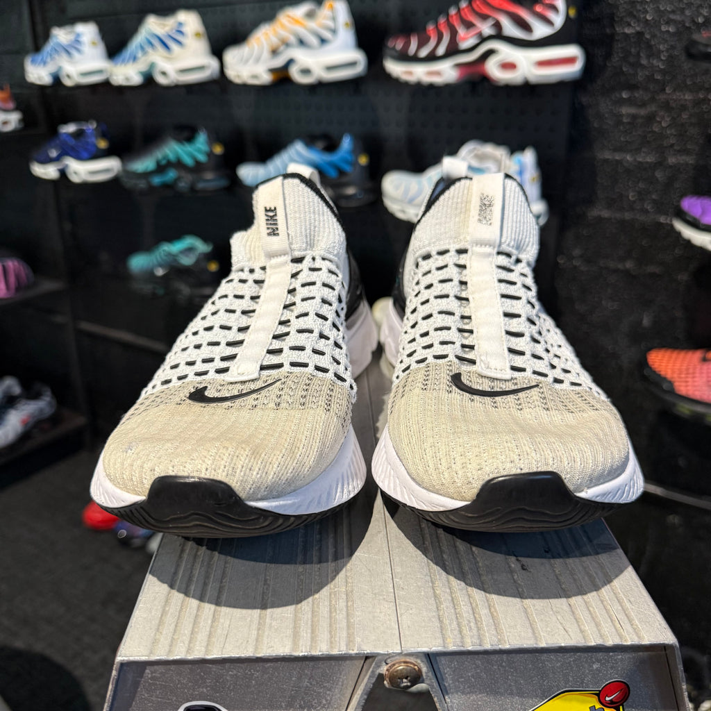 Nike React Phantom Run Flyknit 2 'White Black' (Second hand)