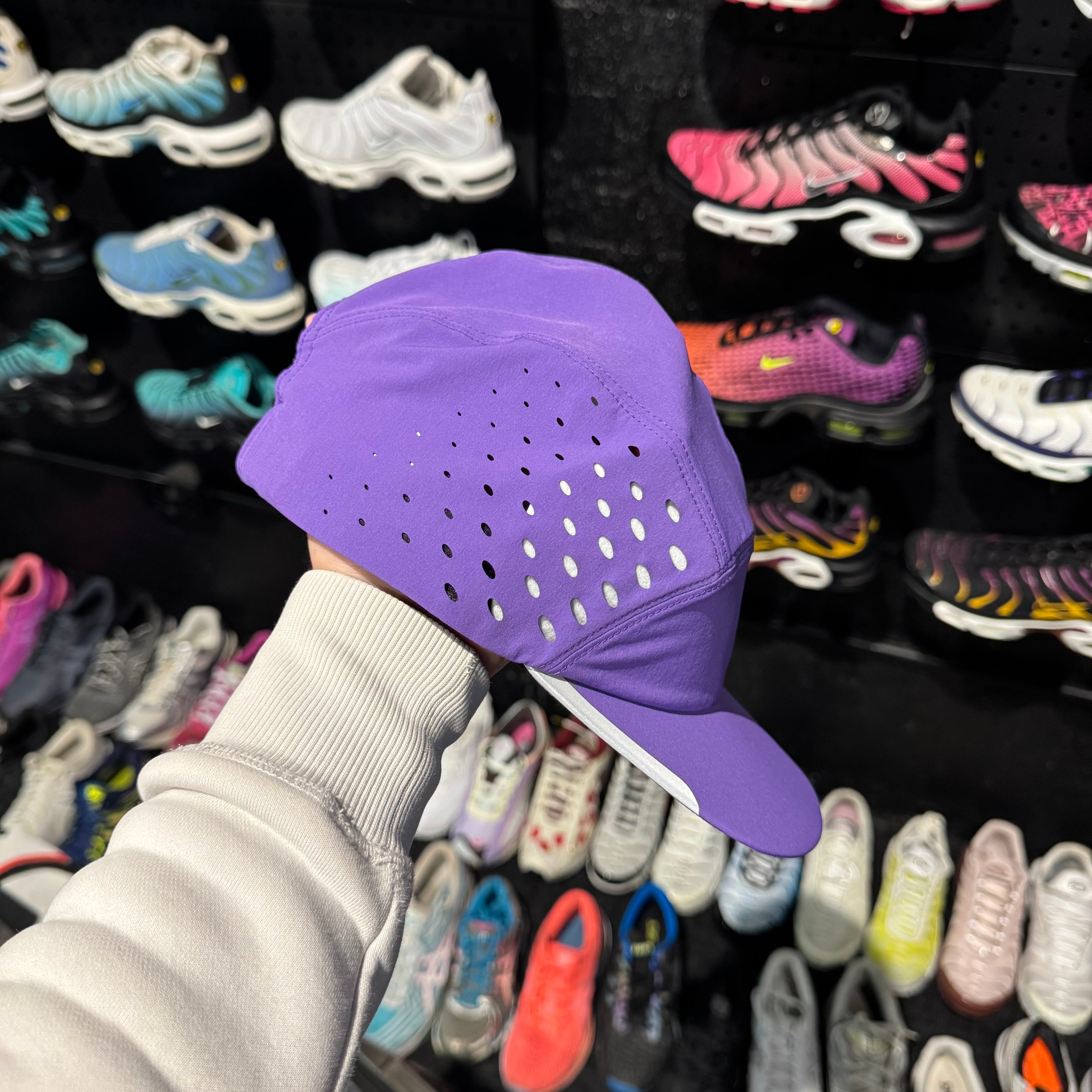 Asics Ultra Lightweight Reflective Running Cap 'Edo Purple' (Brand New)