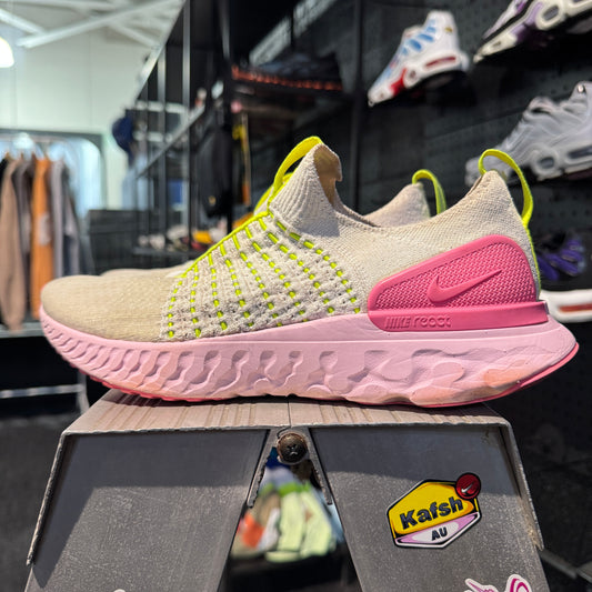 Nike Phantom React Run Flyknit 2 ‘White Volt Pink Glow’ (Second hand)