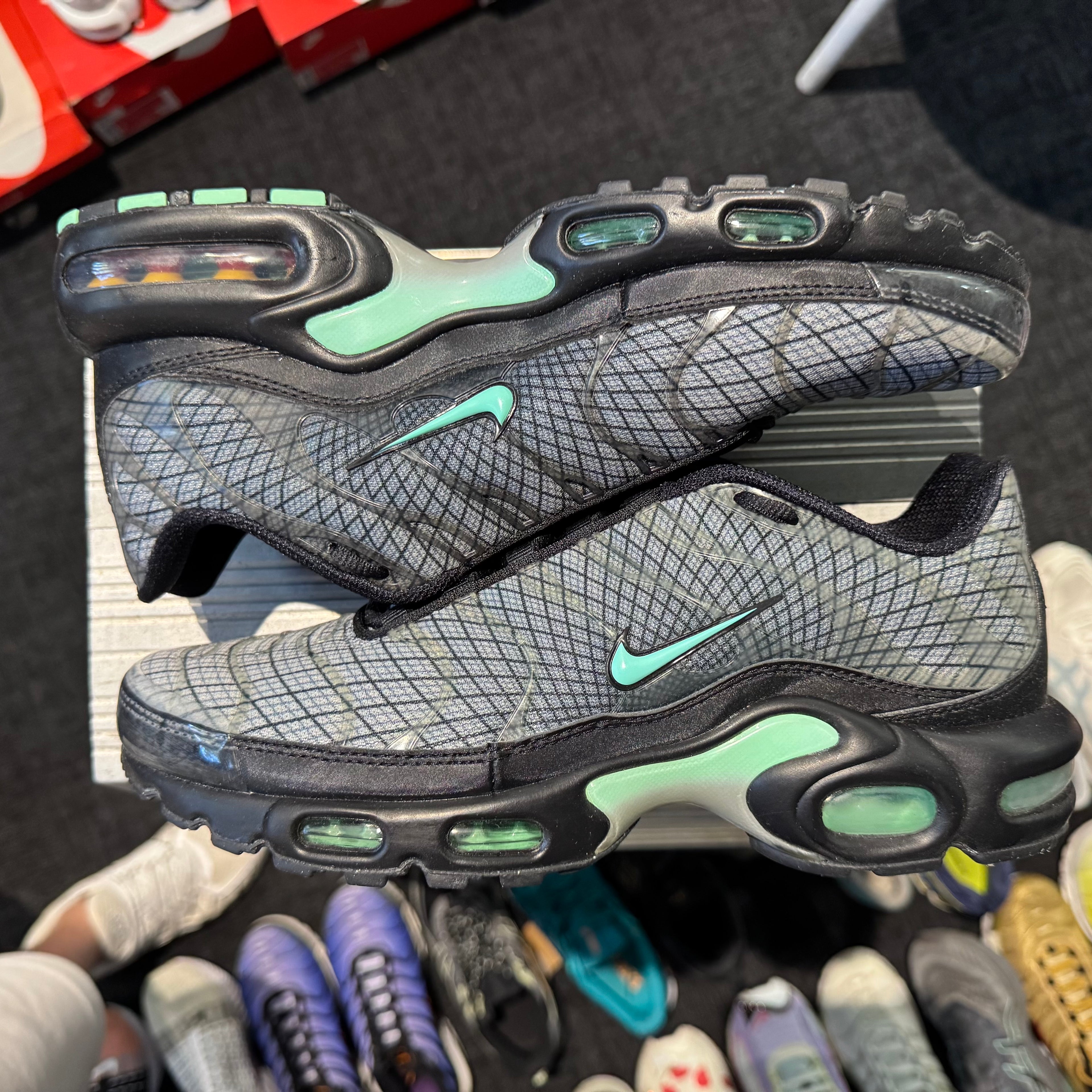 Nike Air Max Plus TN 'Teal Spirograph' (Brand New)