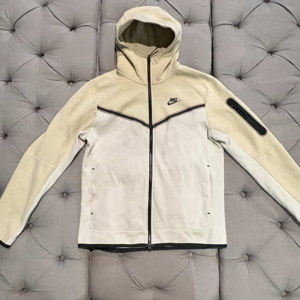 Nike Tech Fleece Jacket 'Buttercream' (Second hand)