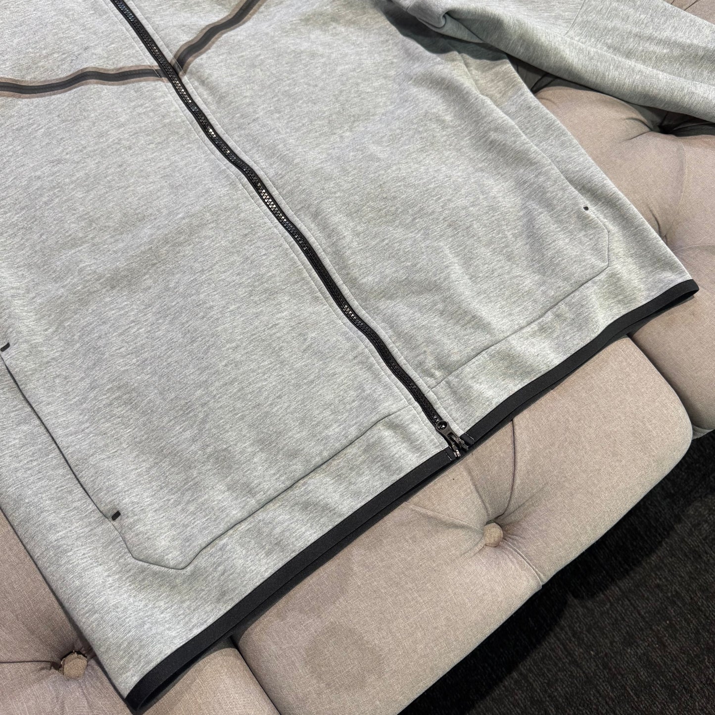 Nike Tech Fleece Jacket 'Grey' (Second hand)