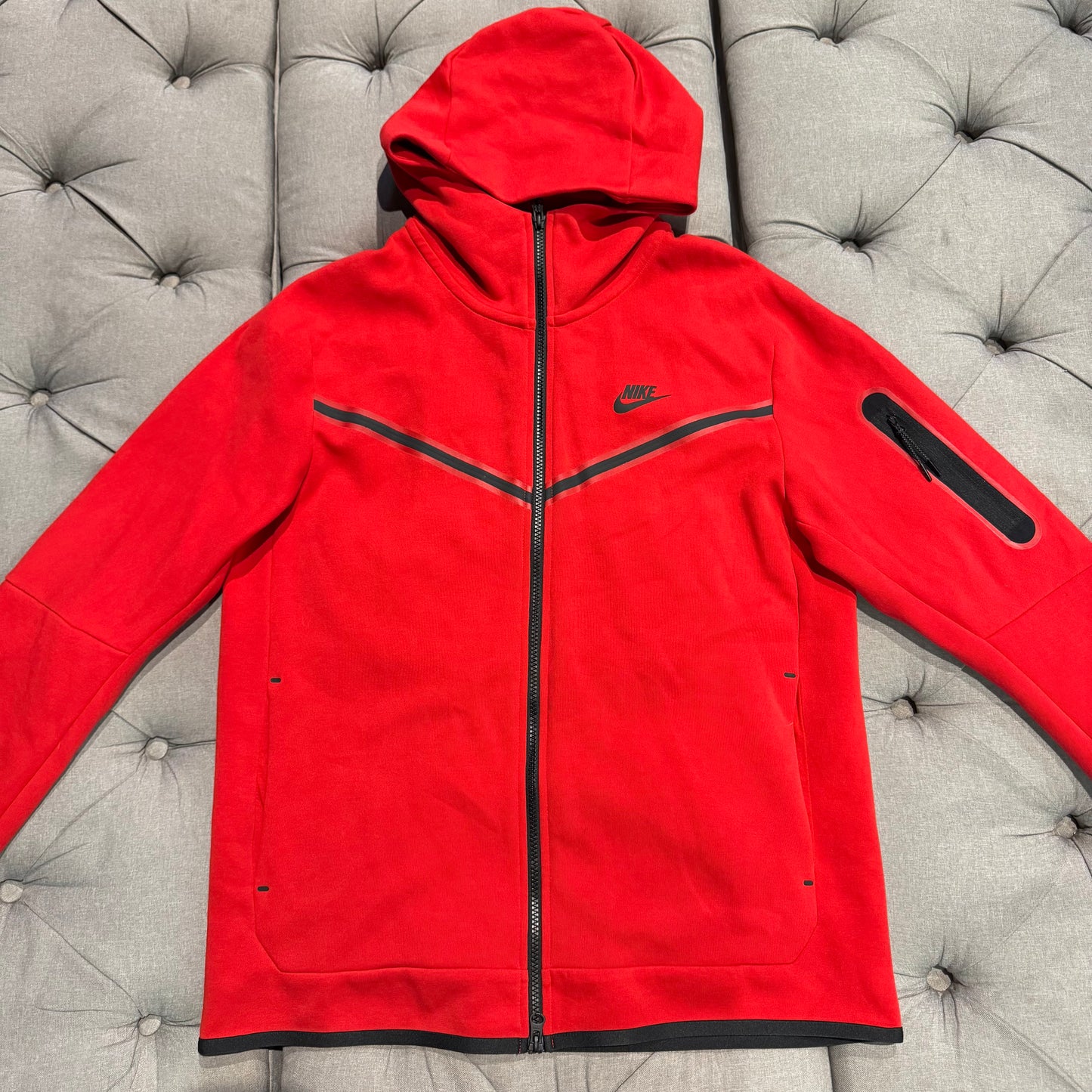 Nike Tech Fleece Jacket 'Red' (Second hand)