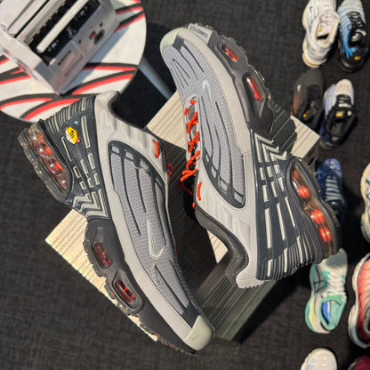 Nike Air Max Plus 'TN3' Light Smoke Grey Orange (Second hand)