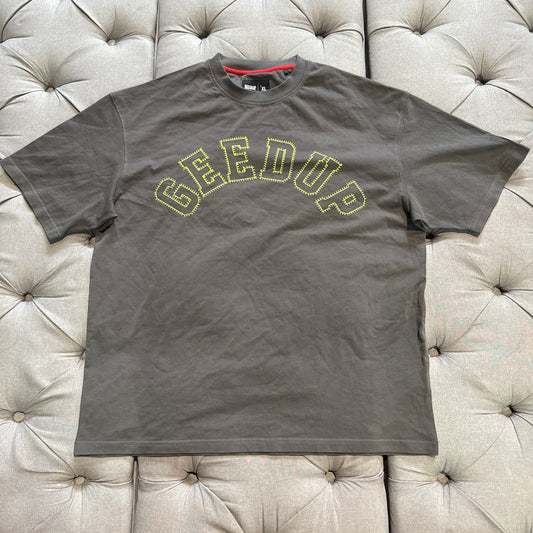 Geedup Stitched Logo T-shirt 'Dark Grey Neon' (Second hand)