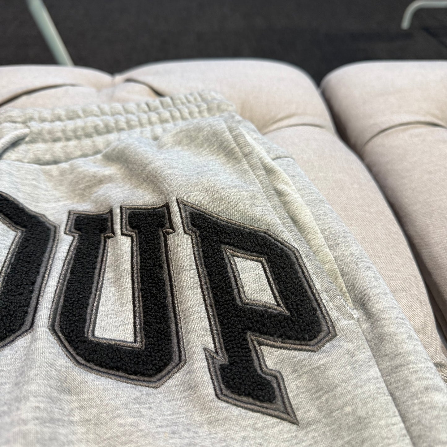 Geedup Team Logo Track Pants 'Grey Black' (Second hand)