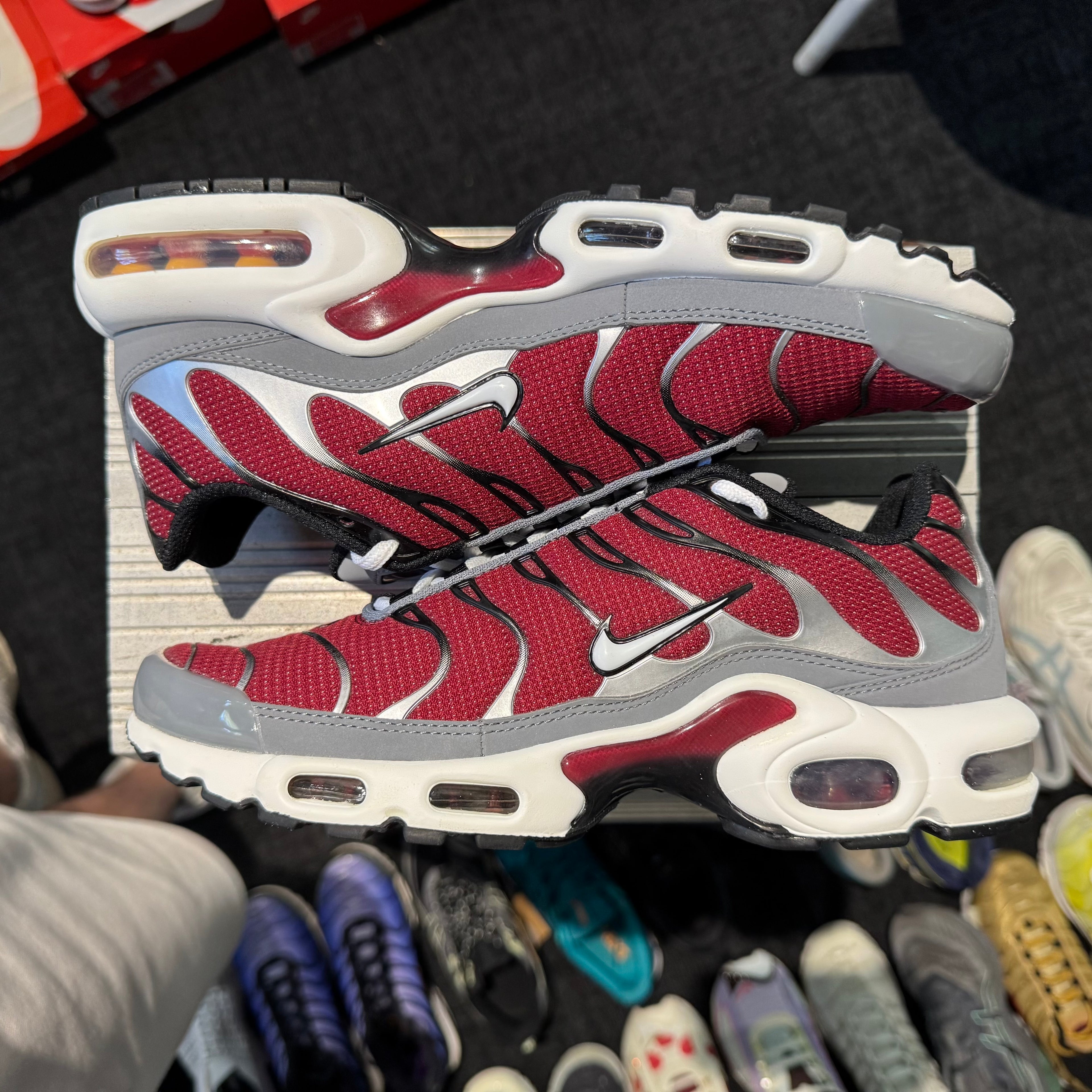 Nike Air Max Plus TN 2022 'Burgundy Team Red Cool Grey' (Brand New)