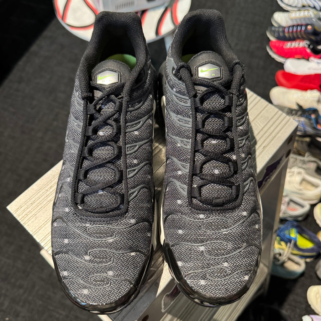 Nike Airmax Plus TN SE 'Black Chrome Summit White' (Brand New)