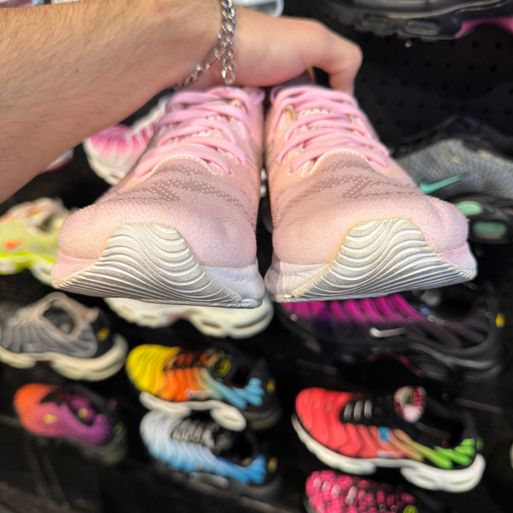 Asics Gel Nimbus 23 'Pink Salt' (Second hand)