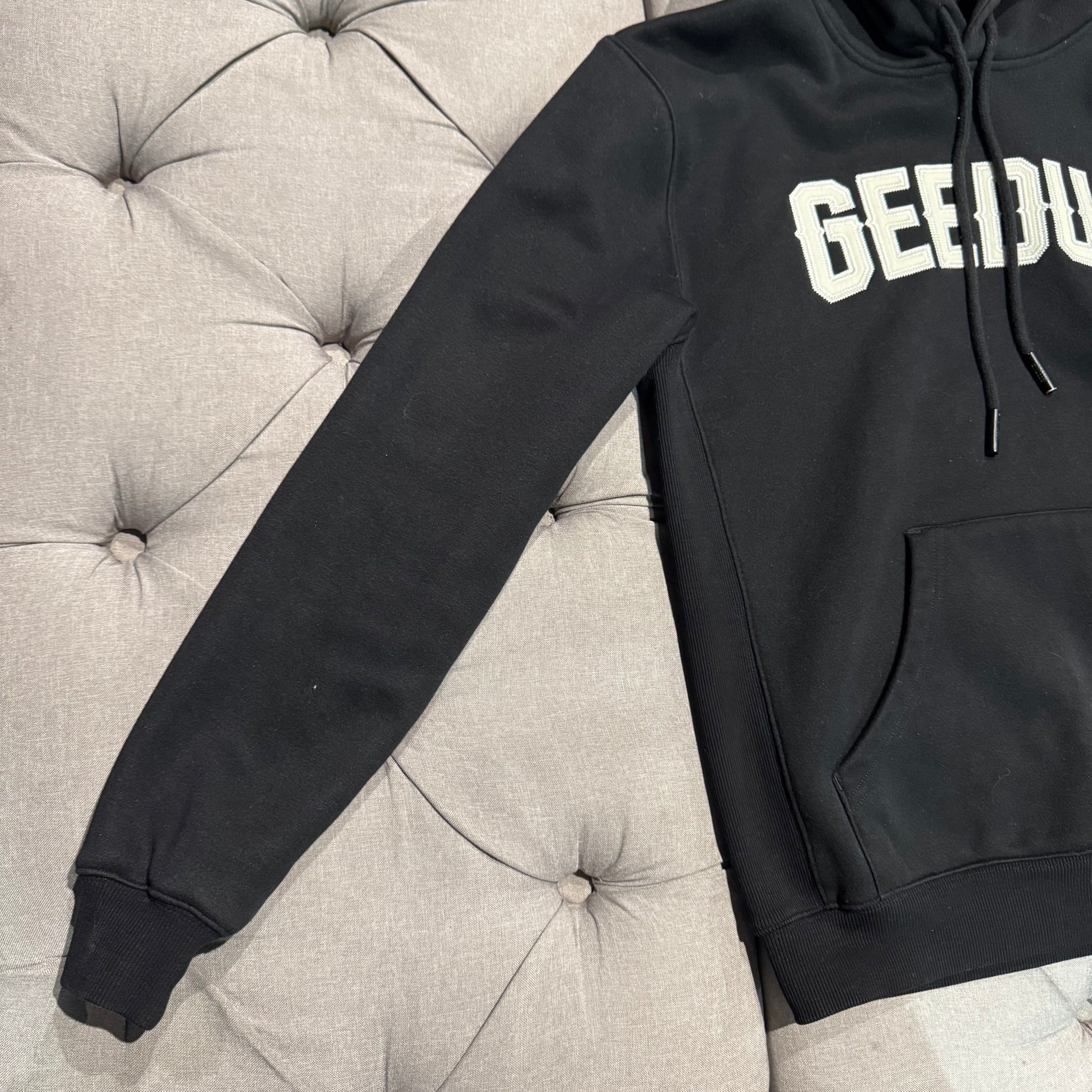 Geedup Cities Hoodie 'Black White' (Second hand)