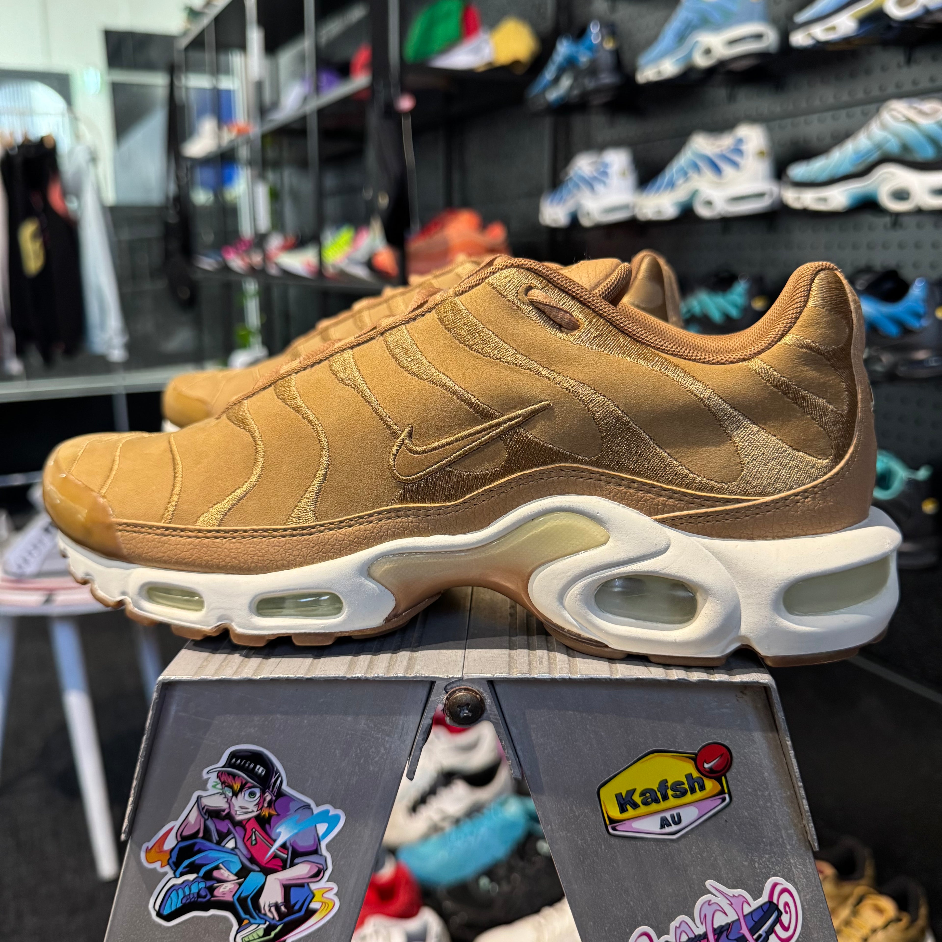 Nike Air Max Plus TN EF 'Flax Sail' (Brand New)