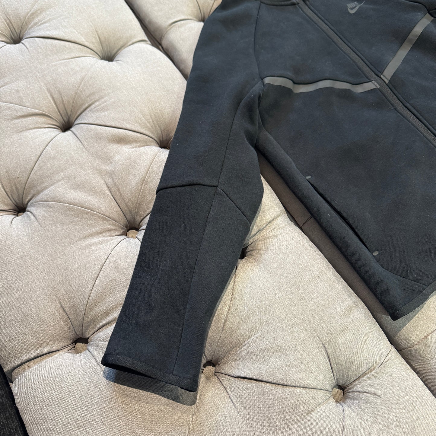 Nike Tech Fleece Jacket 'Black' (Second hand)