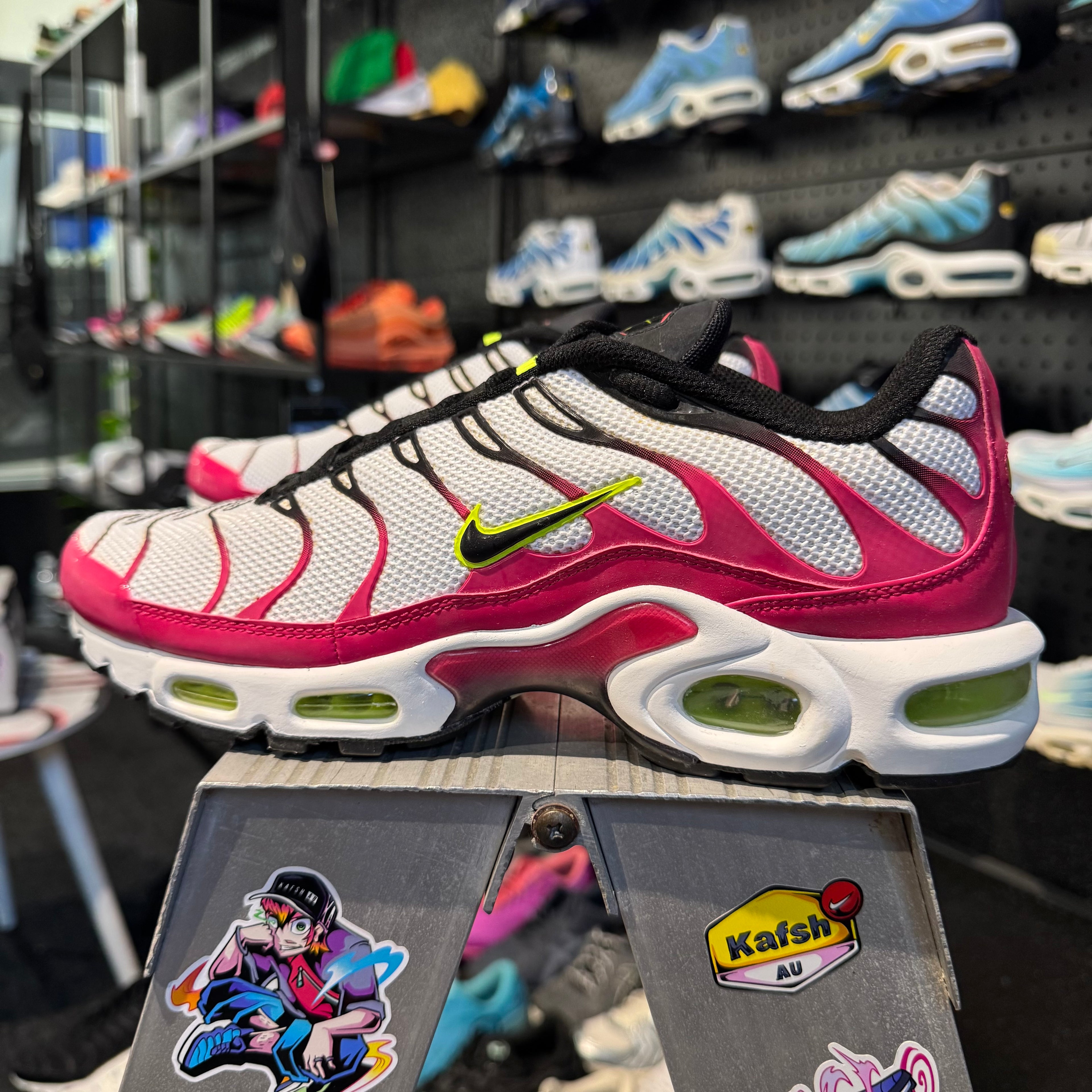 Nike Air Max Plus TN 'Fucsia' (Brand New)