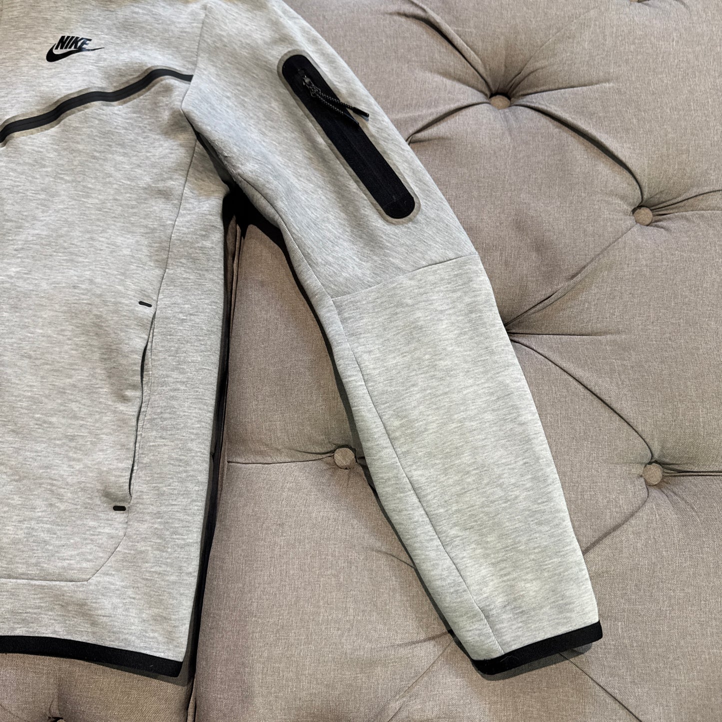 Nike Tech Fleece Jacket 'Grey' (Second hand)
