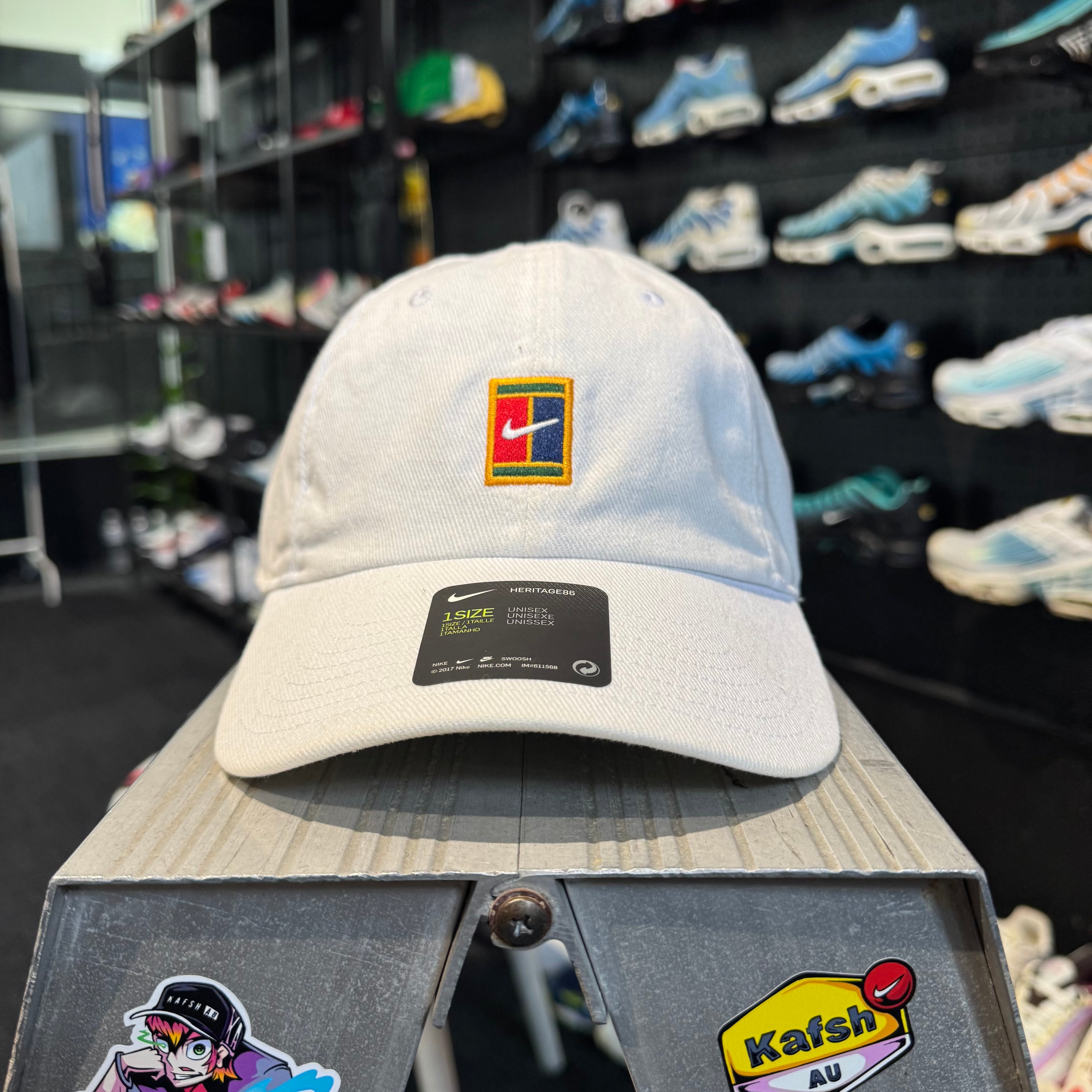Nike Heratage 86 Box Logo Cap 'Cream Multi' (Brand New)