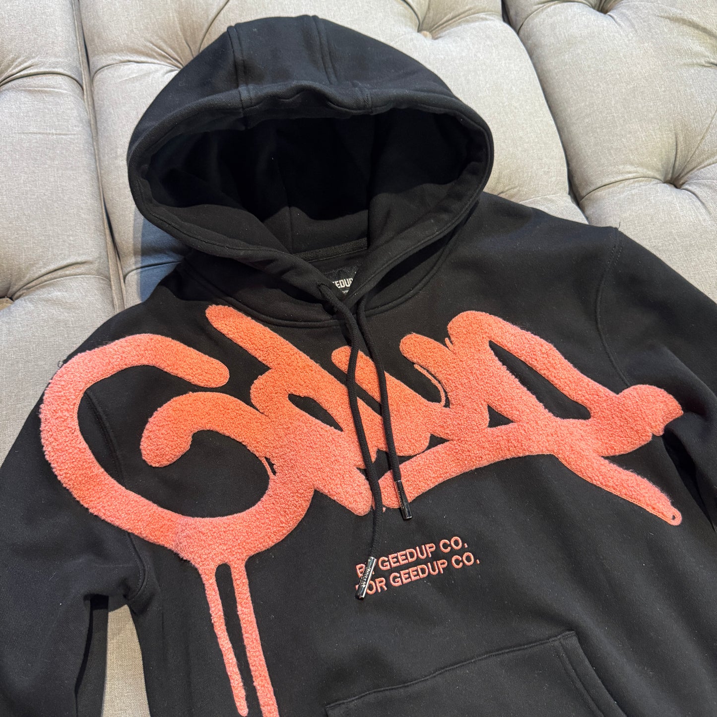 Geedup Handstyle Hoodie 'Black Peach' (Second hand)