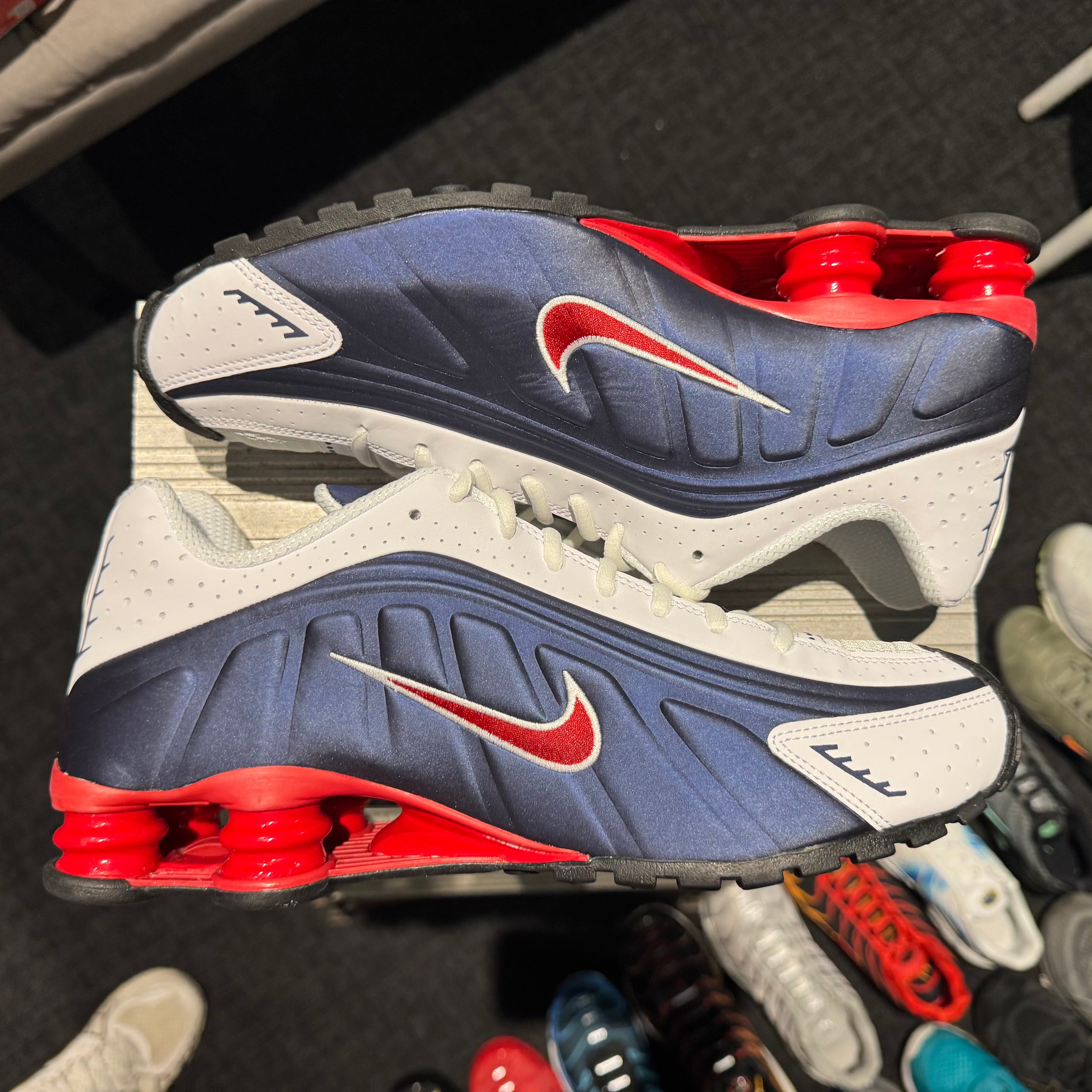Nike Shox R4 2025 'USA' (Brand New)