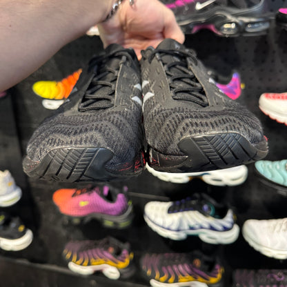 Asics Gel-Quantum 180 5 'Black Red' (Second hand)