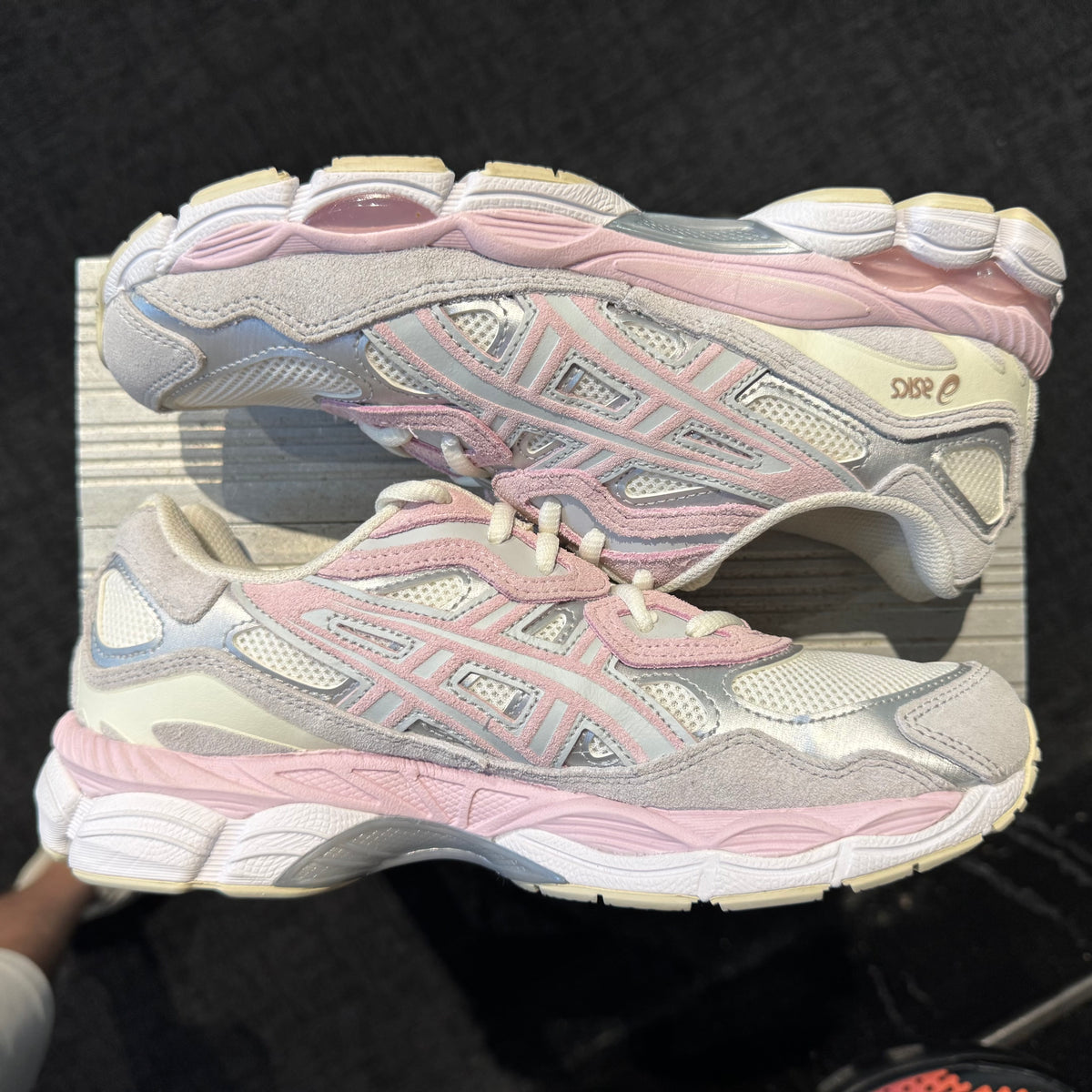 Asics Gel NYC 'Barely Rose' (Second hand)