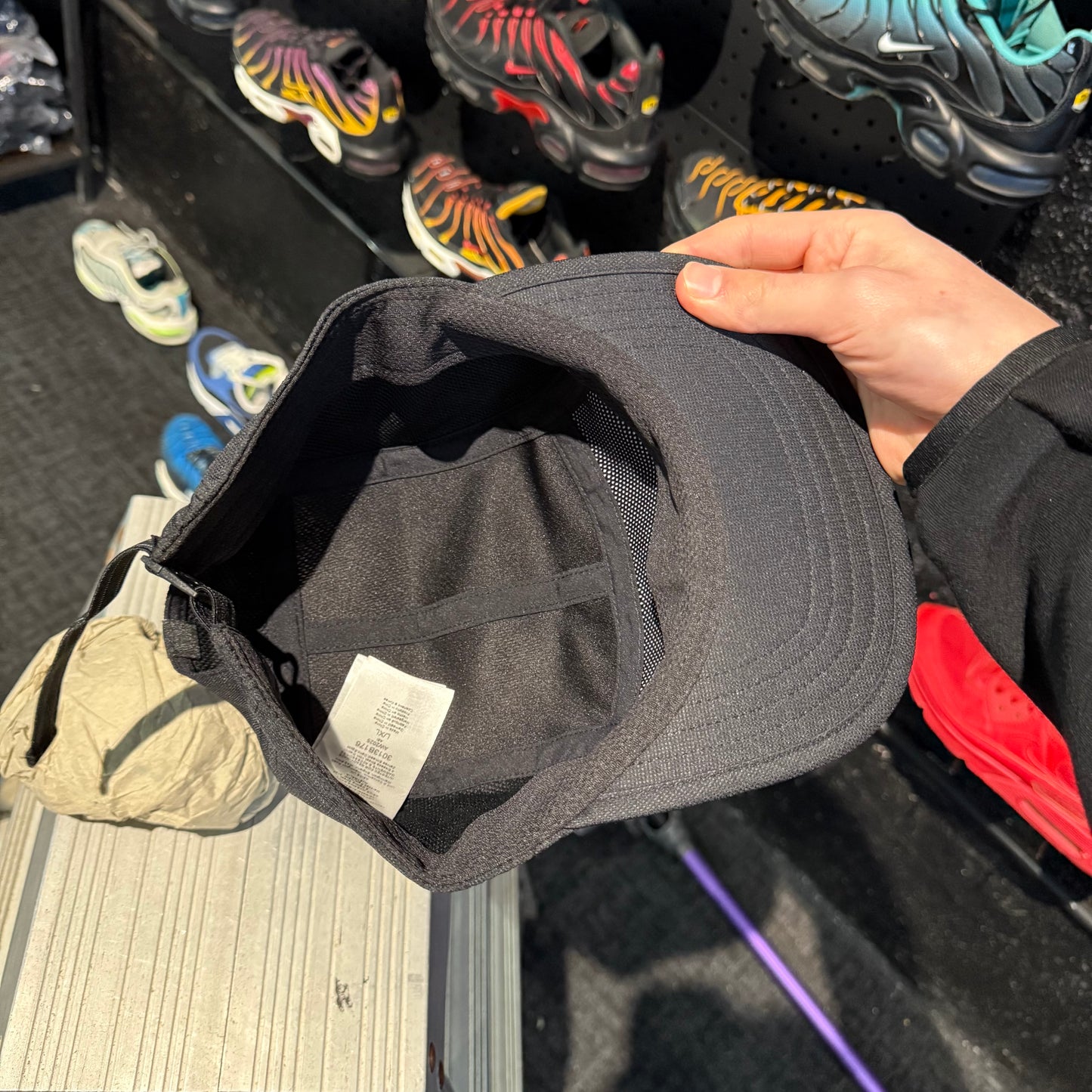 Asics Cap ‘Black Purple’