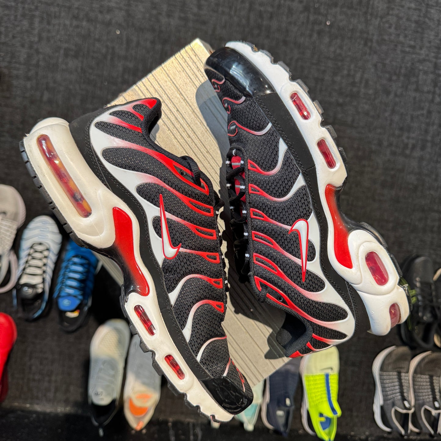 Nike Air Max Plus 'TN' Black White University Red (Second hand)