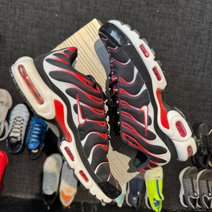Nike Air Max Plus 'TN' Black White University Red (Second hand)