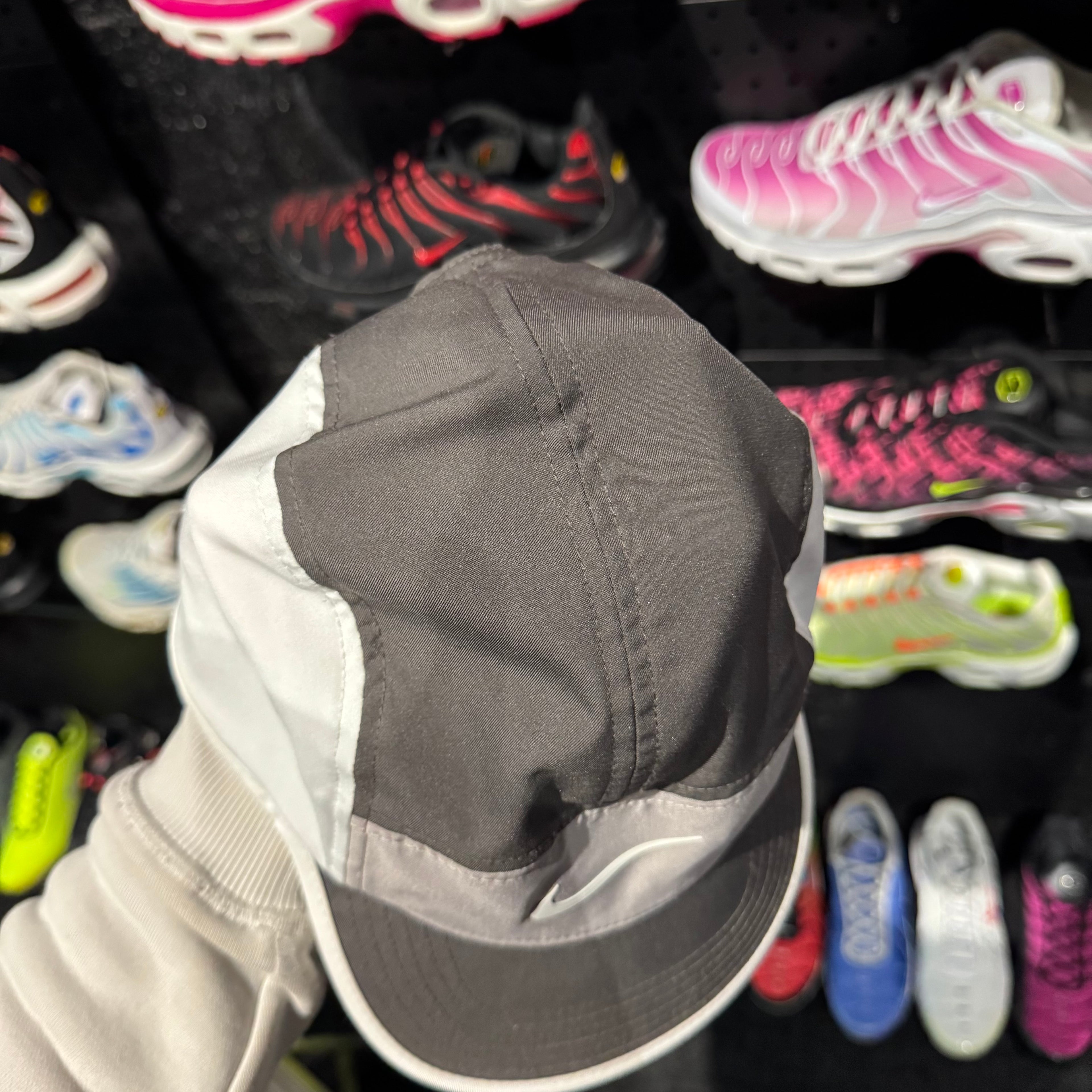 Nike Drifit Flycap 'Wolf Grey White' (Second Hand)