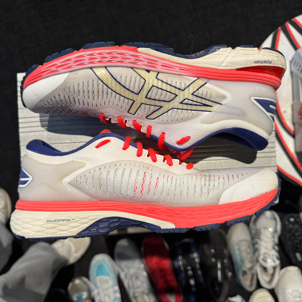 Asics Gel Kayano 25 'White Salmon Navy' (Second hand)